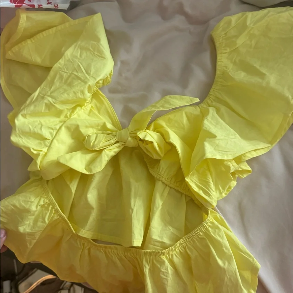 Yellow Ruffled Blouse - Picture 2 of 2